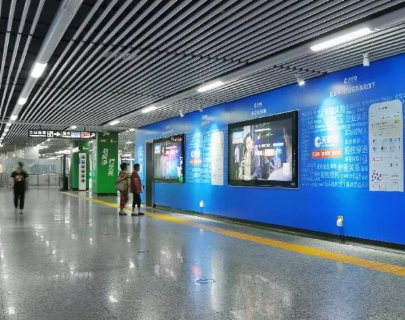 地鐵站不同區(qū)域?qū)κ覂?nèi)全彩led顯示屏要求有哪些？